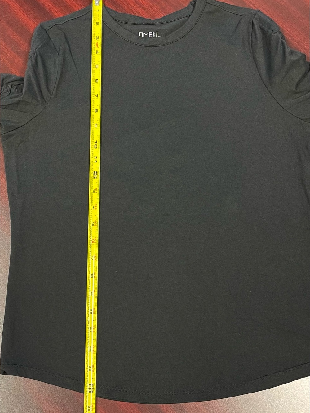 Time and Tru Women’s Ruched Elbow Sleeve Tee Black Size Medium - Picture 10 of 10